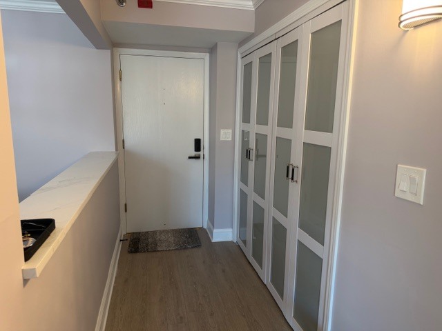 1738 Chicago Avenue Unit: 402