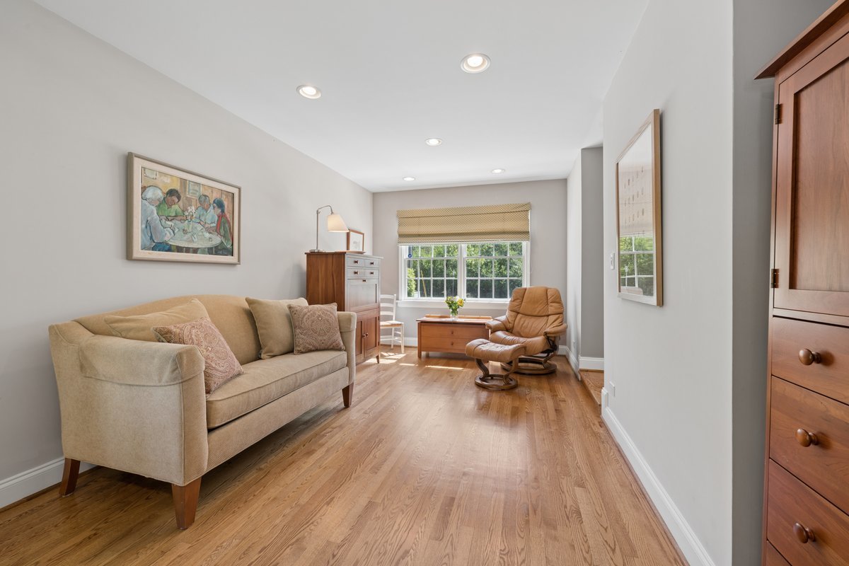 346 Lagoon Drive