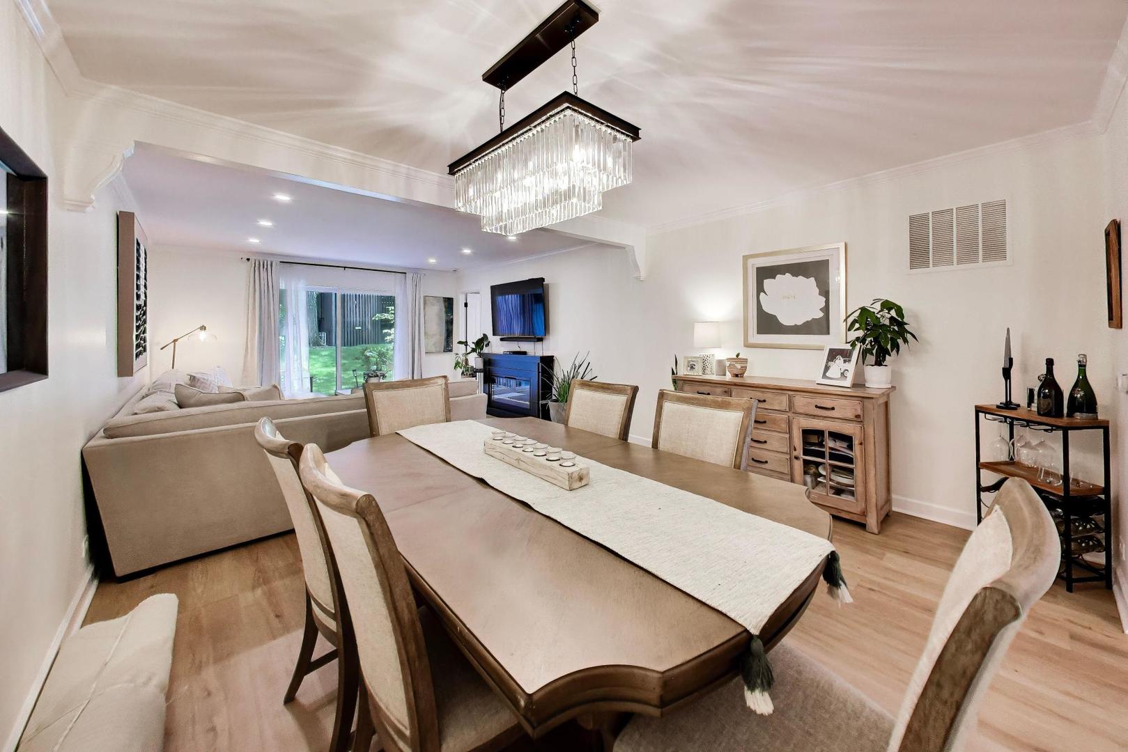 1714 Northfield Square Unit: B