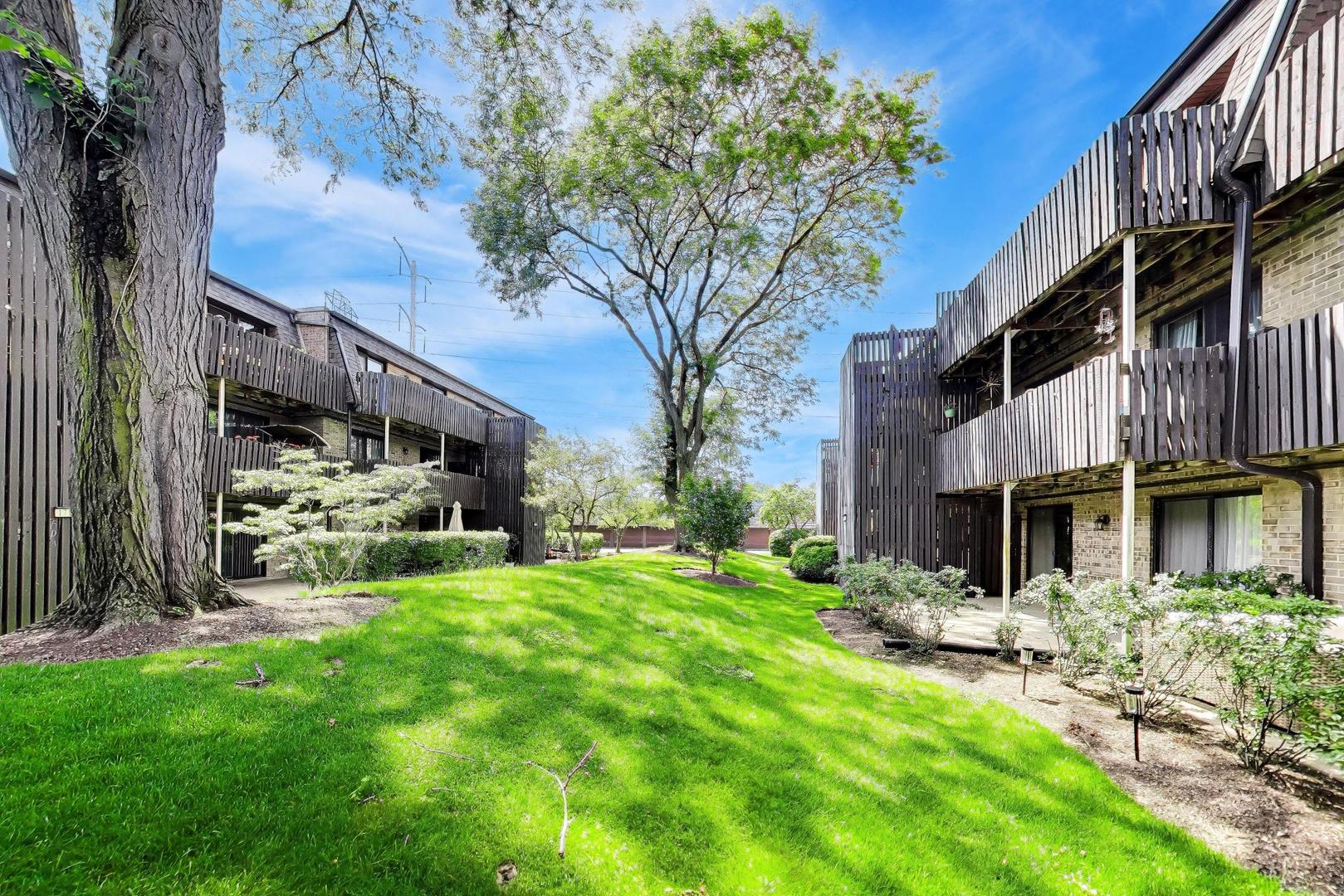 1714 Northfield Square Unit: B