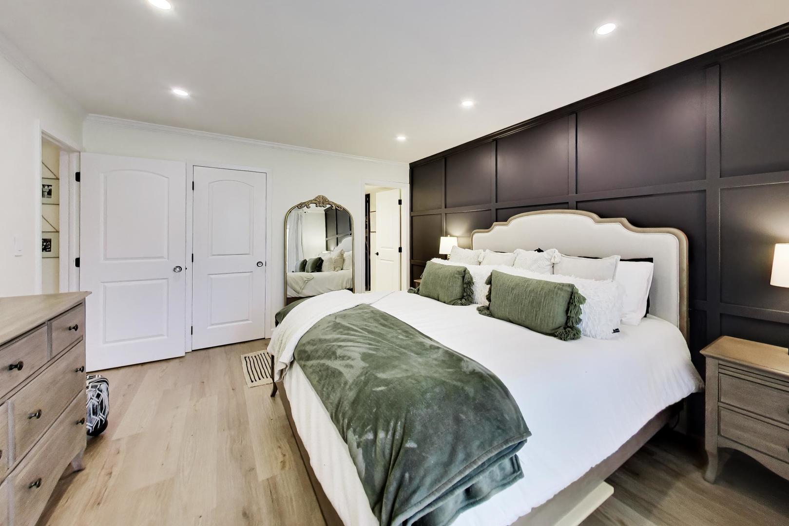1714 Northfield Square Unit: B