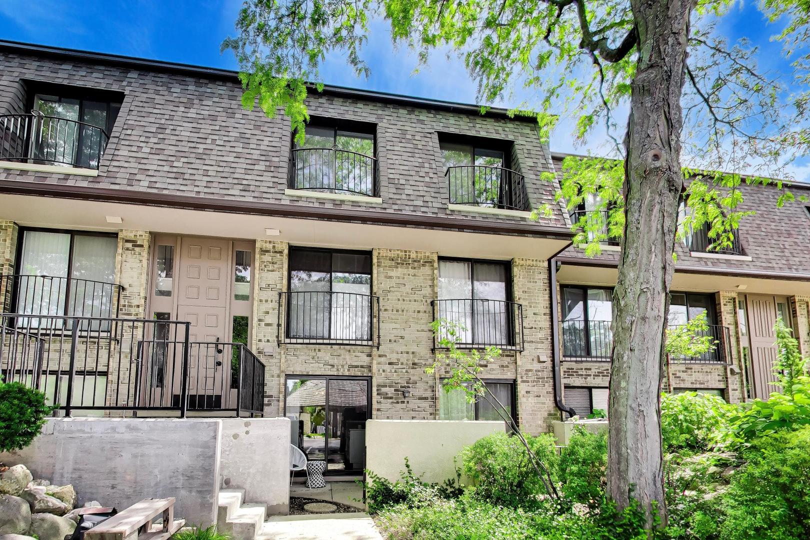 1714 Northfield Square Unit: B