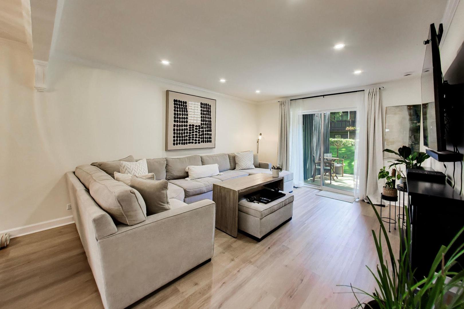 1714 Northfield Square Unit: B
