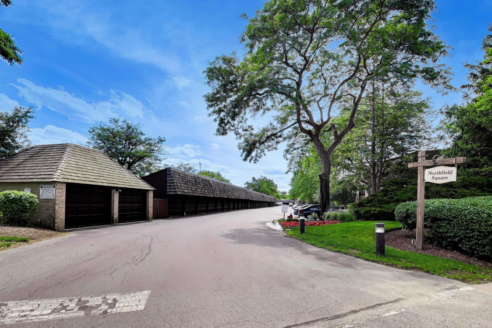 1714 Northfield Square Unit: B