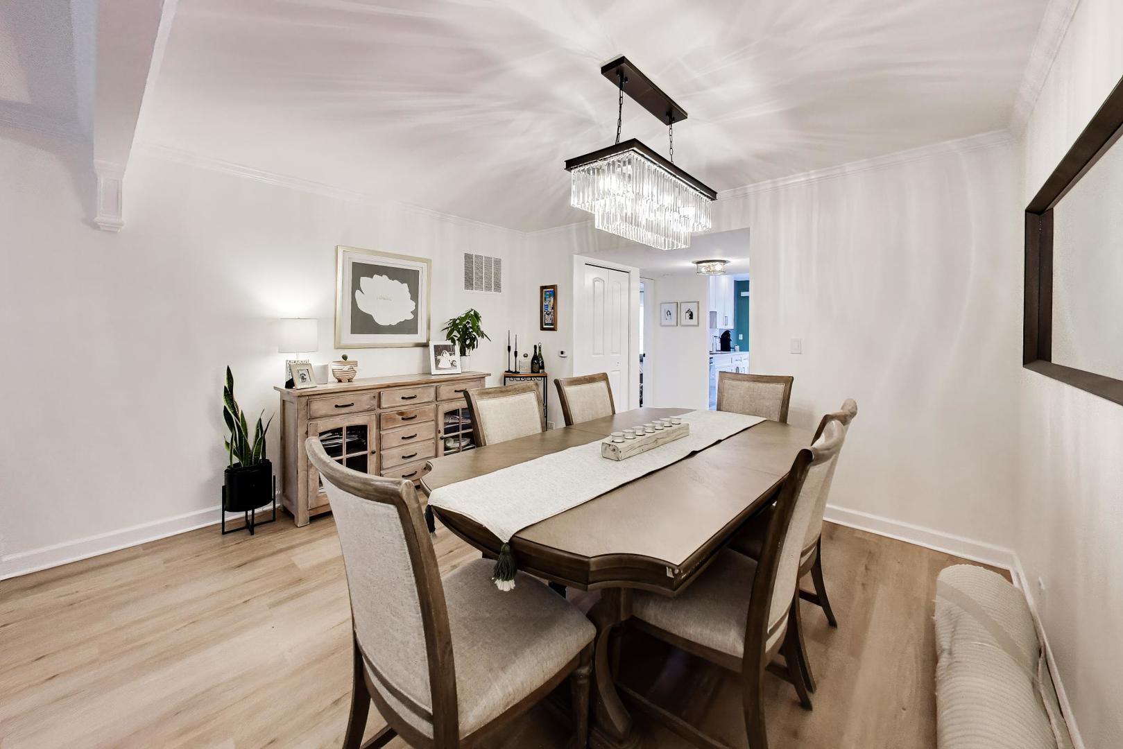 1714 Northfield Square Unit: B