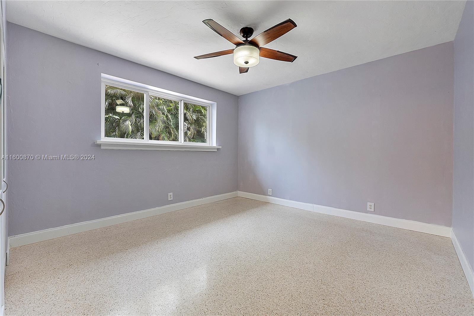 41 Holly Ln