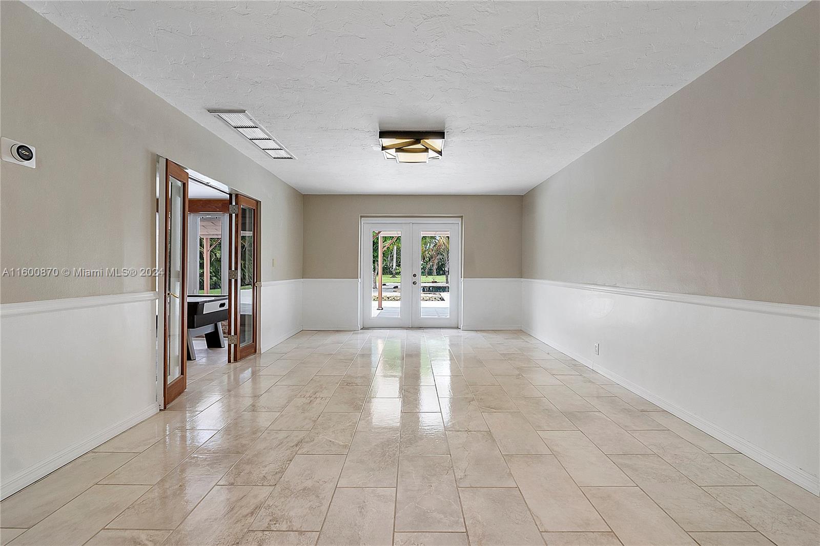 41 Holly Ln