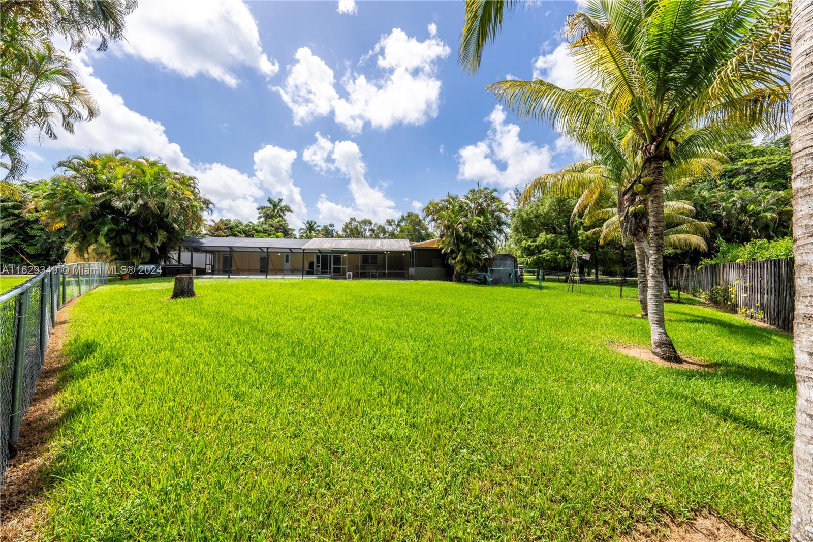 11601 Tara Dr