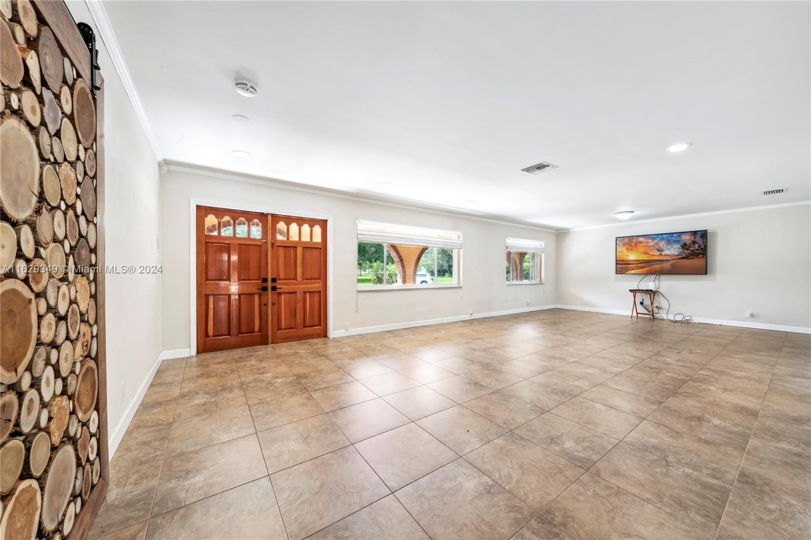 11601 Tara Dr