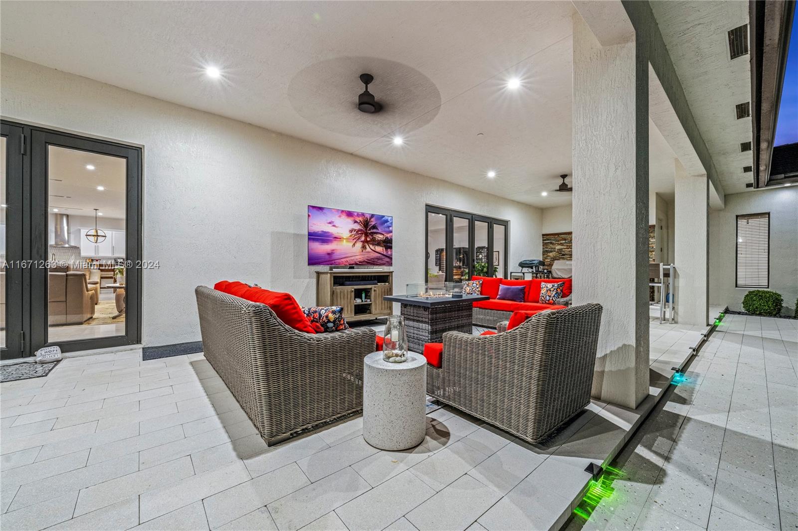 650 NW 118th Ave