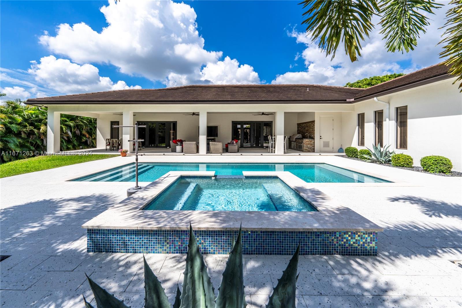 650 NW 118th Ave
