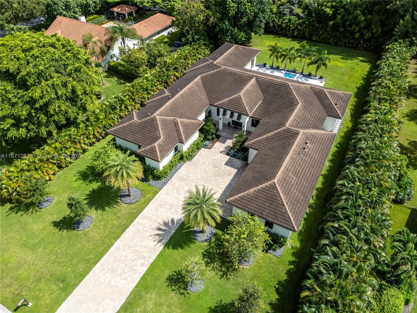 650 NW 118th Ave
