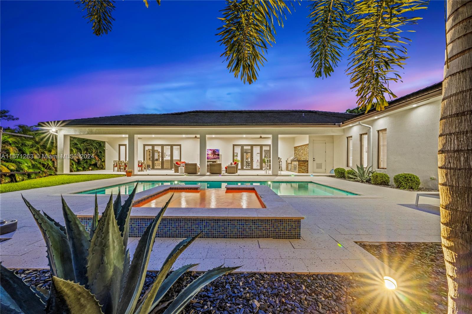 650 NW 118th Ave