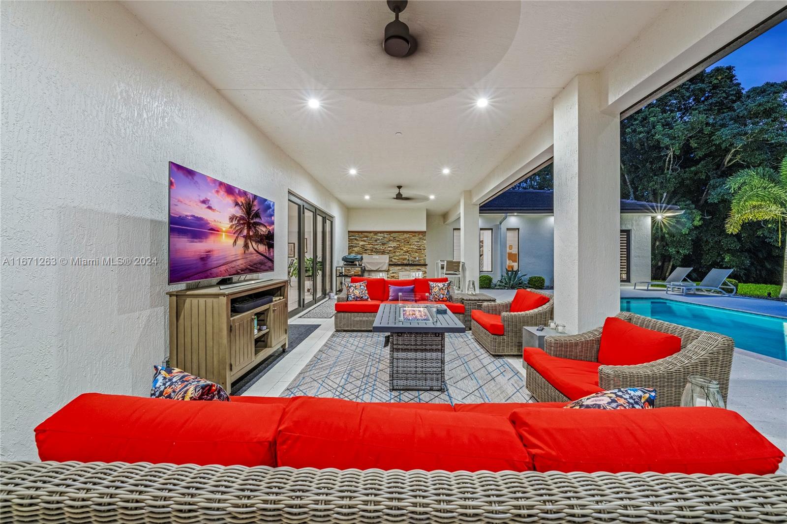 650 NW 118th Ave