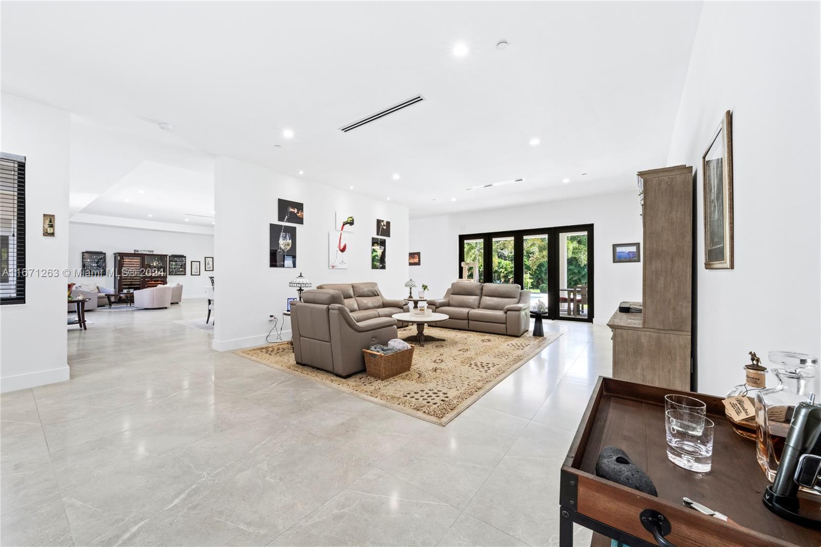 650 NW 118th Ave