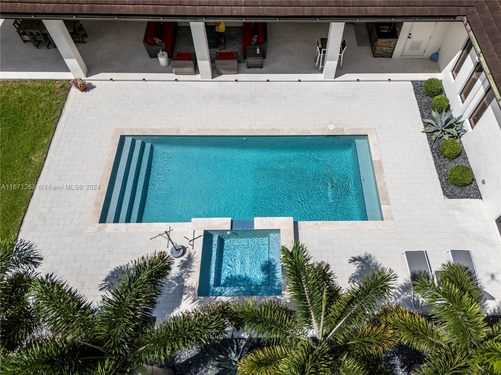 650 NW 118th Ave