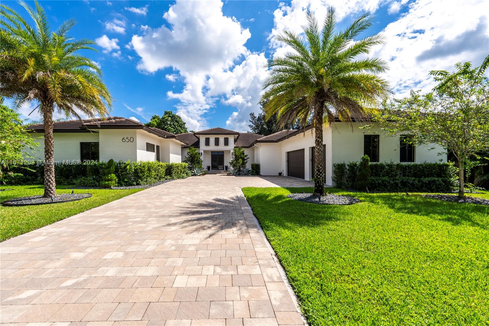 650 NW 118th Ave