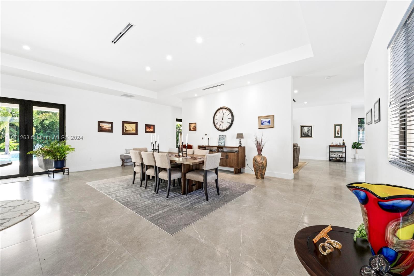 650 NW 118th Ave