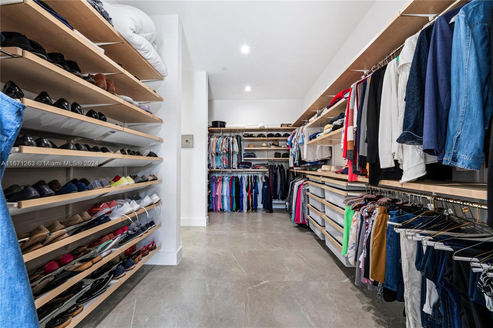 650 NW 118th Ave
