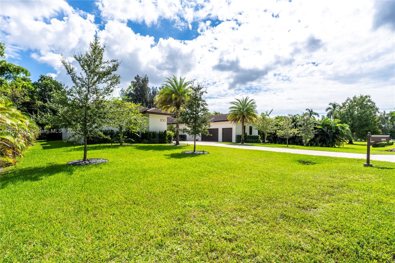 650 NW 118th Ave