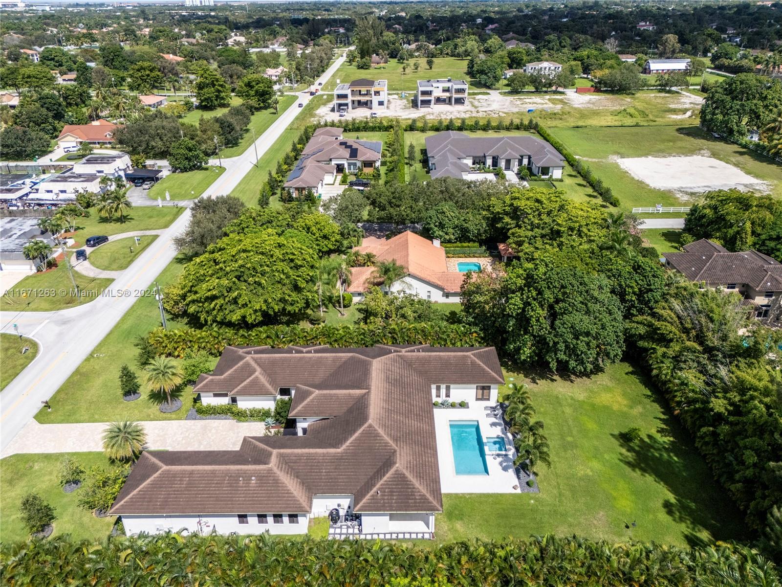650 NW 118th Ave