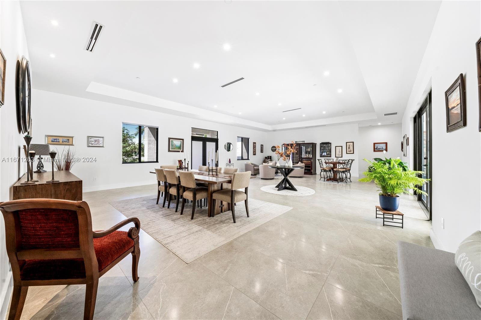 650 NW 118th Ave
