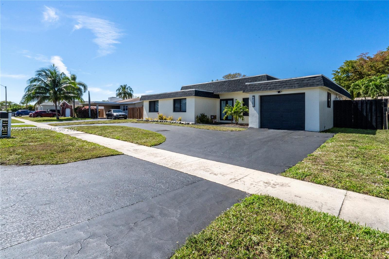8303 NW 74th Ave