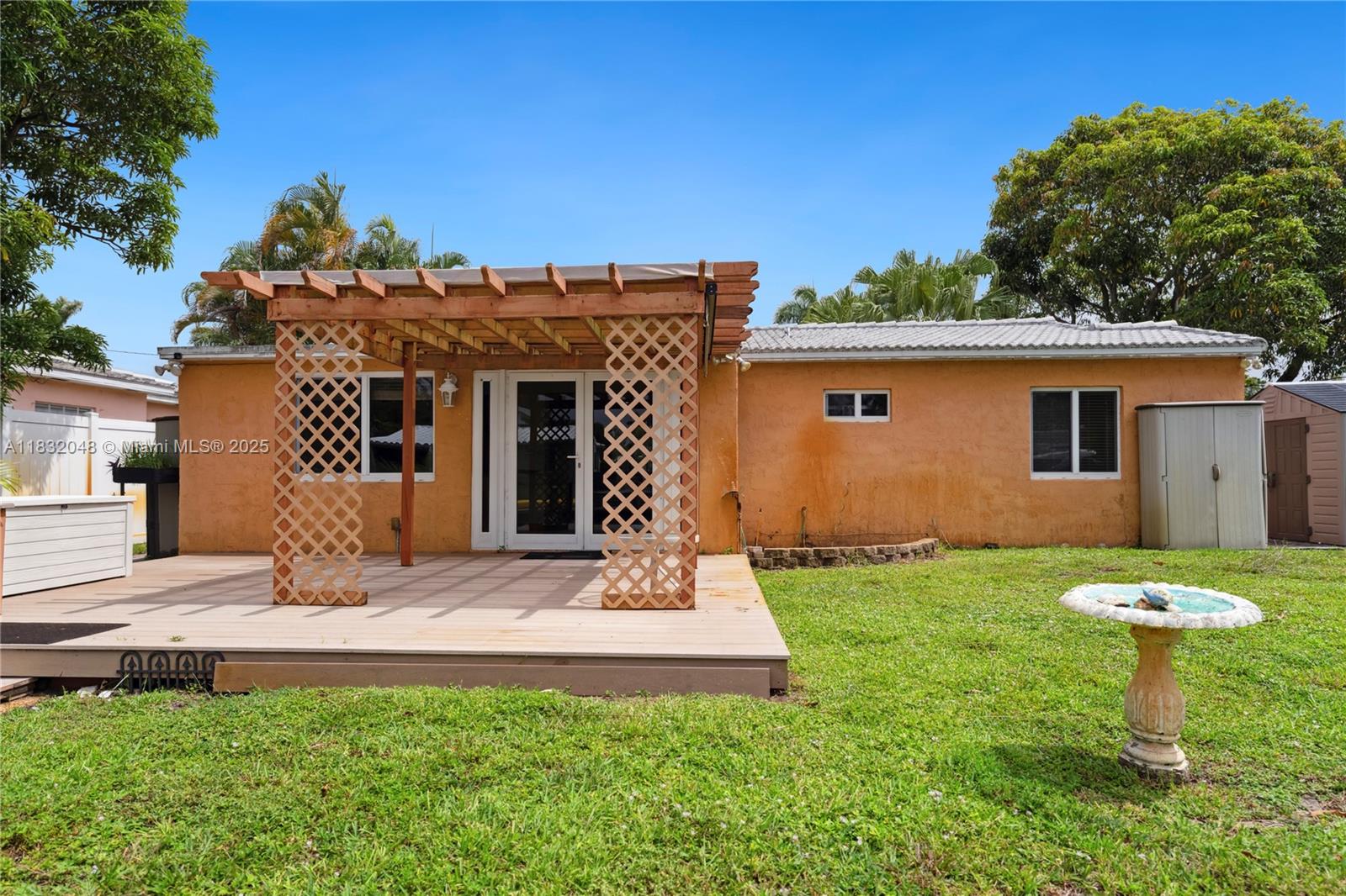 1328 Mango Isle