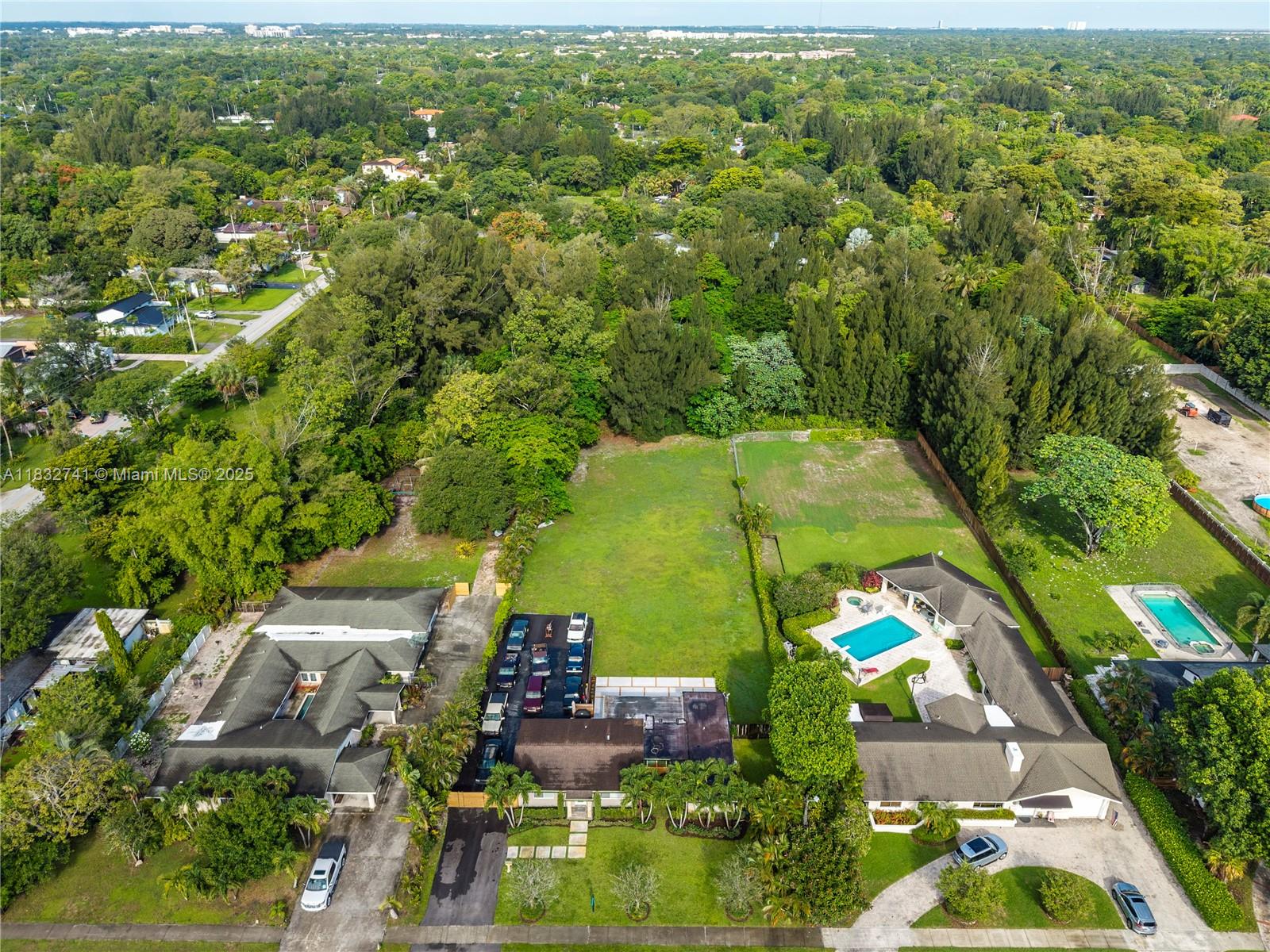 217 E Acre Dr
