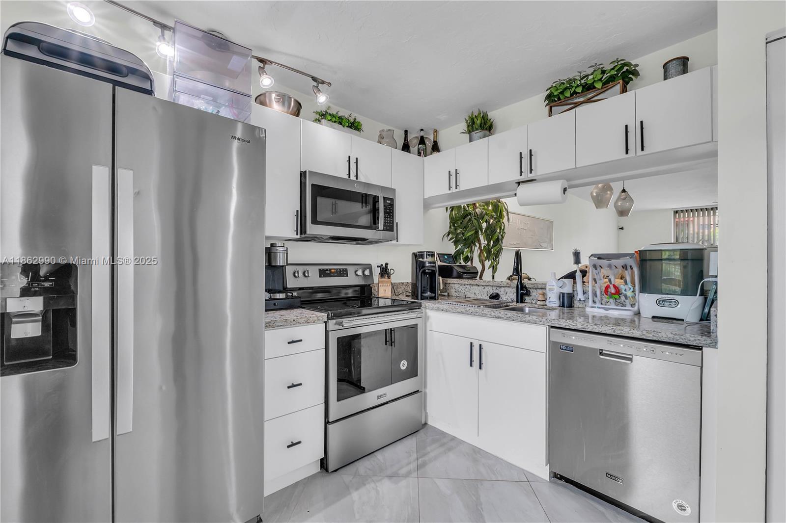 10401 W Broward Blvd # 209