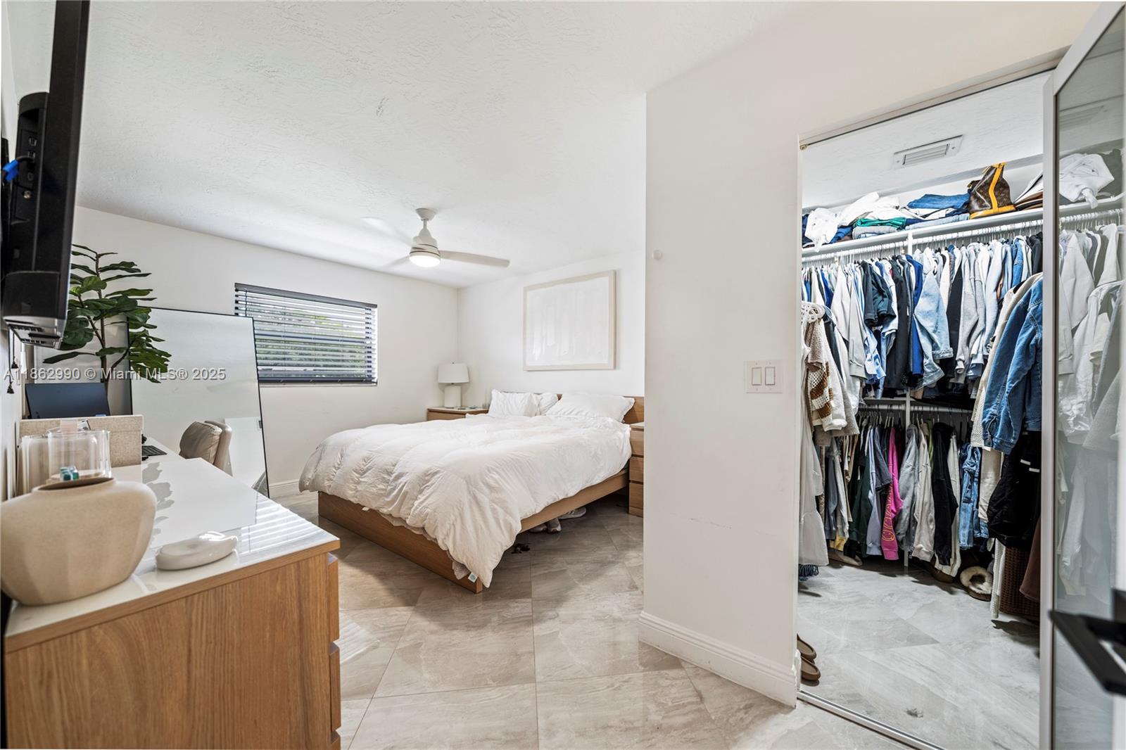 10401 W Broward Blvd # 209