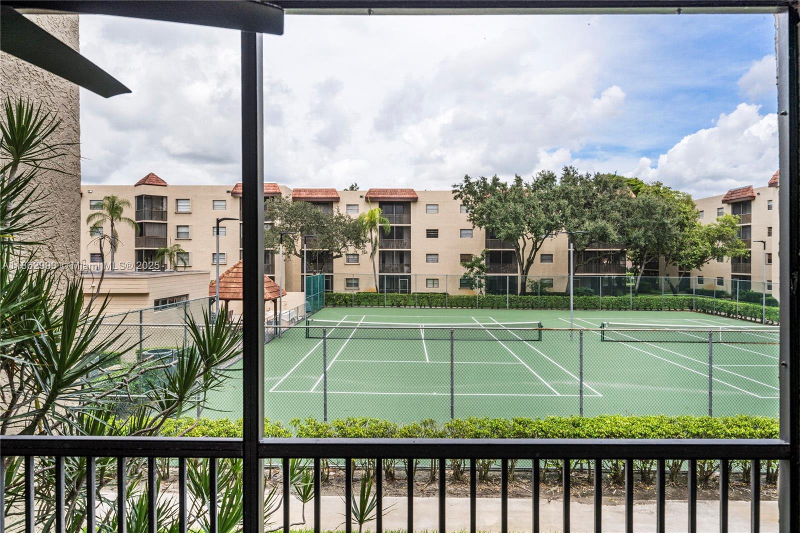10401 W Broward Blvd # 209