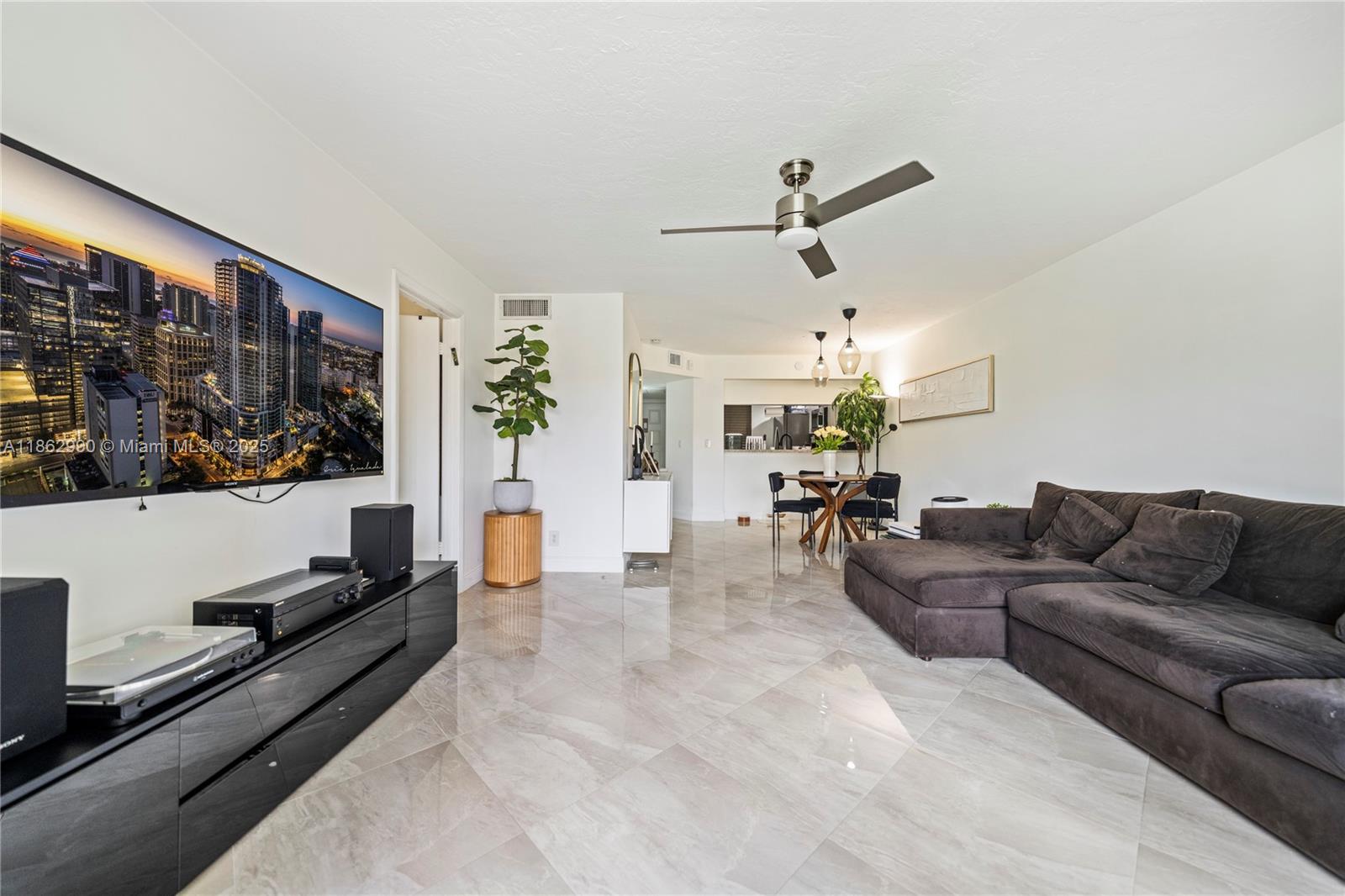 10401 W Broward Blvd # 209