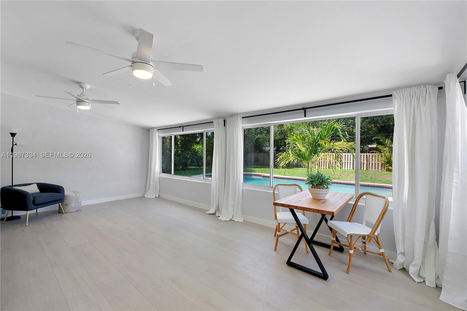 885 Camellia Ct