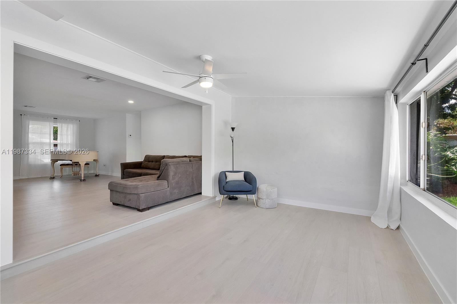 885 Camellia Ct