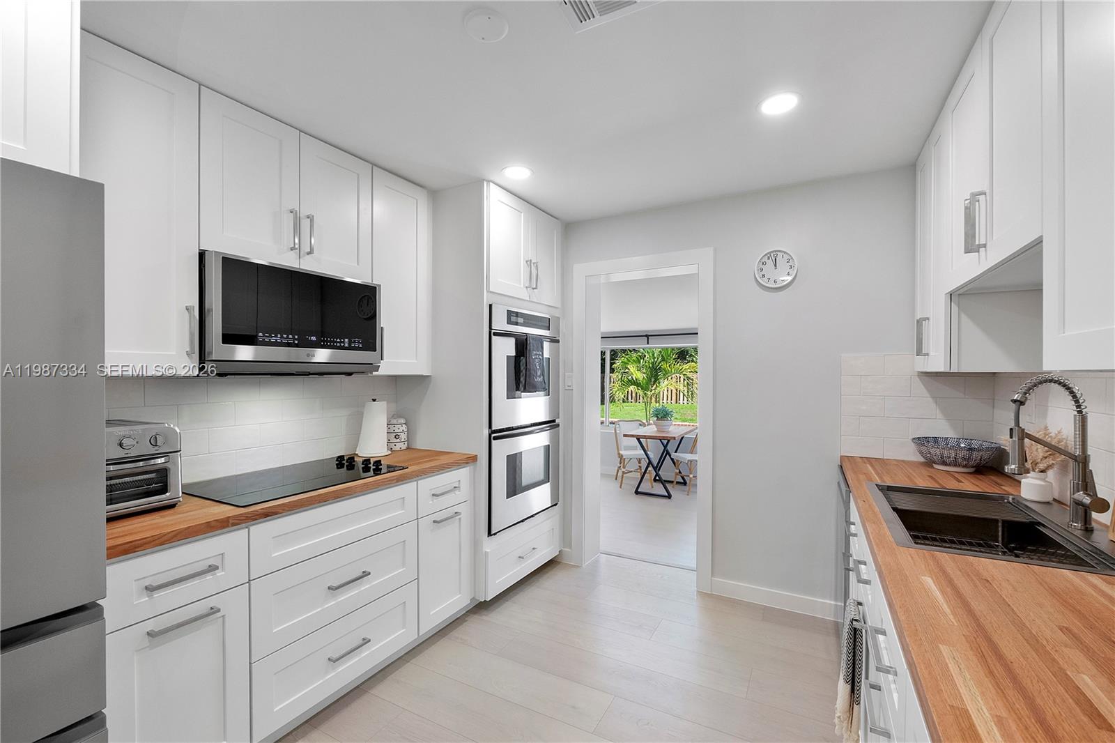885 Camellia Ct