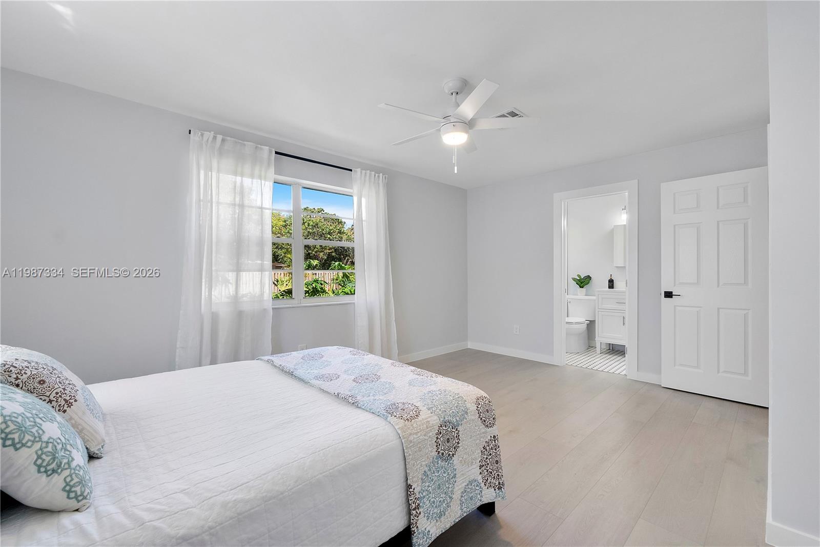 885 Camellia Ct