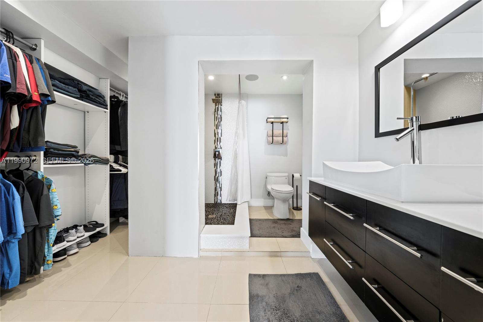 217 E Acre Dr Unit: .