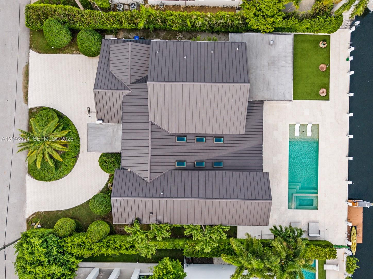 33 Pelican Dr