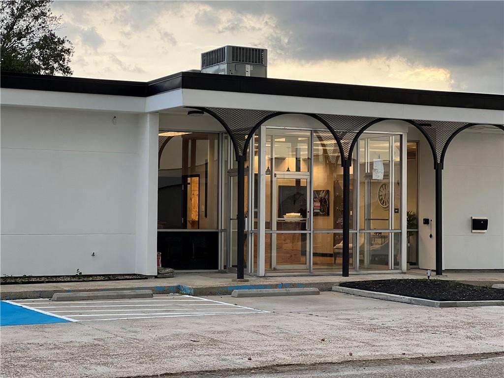 817 Mckinley Street 1