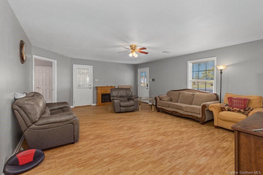 2907 Southern Ridge Road