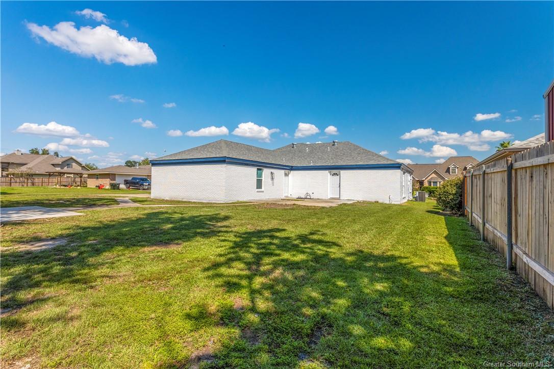 2000 Willowick Street