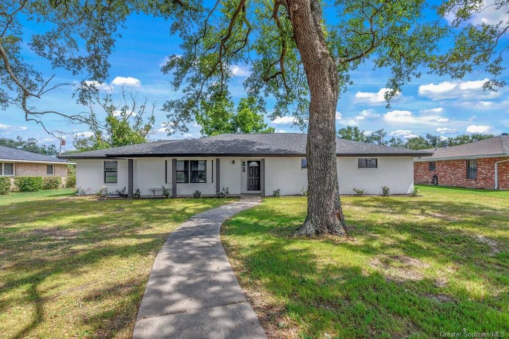 2007 E Prien Lake Road