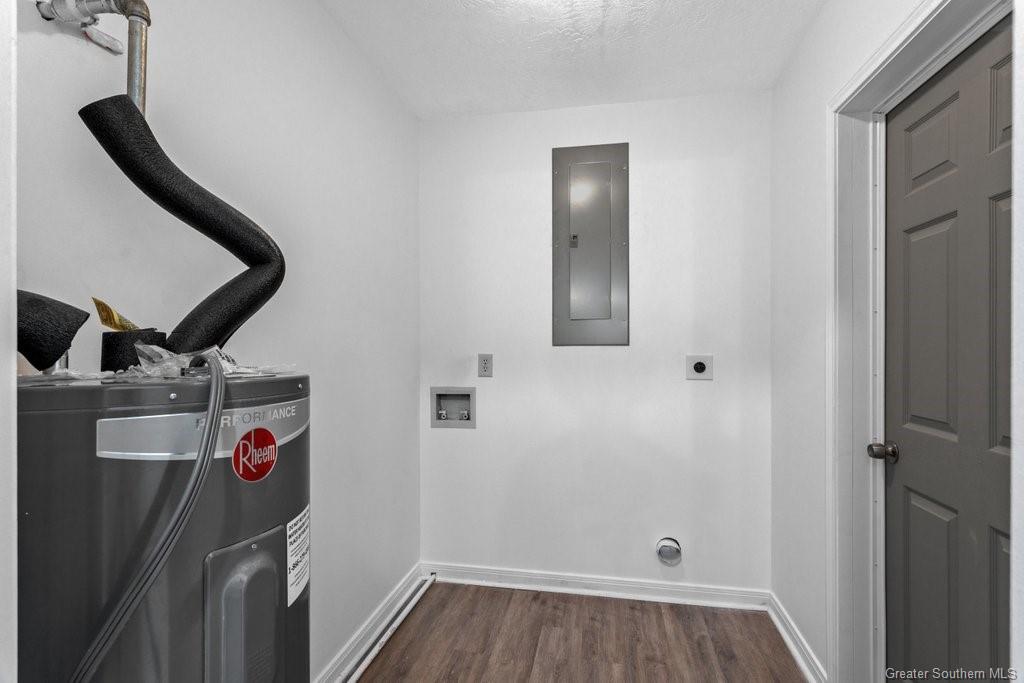 2007 E Prien Lake Road