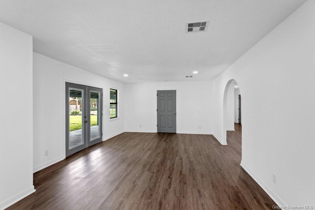 2007 E Prien Lake Road