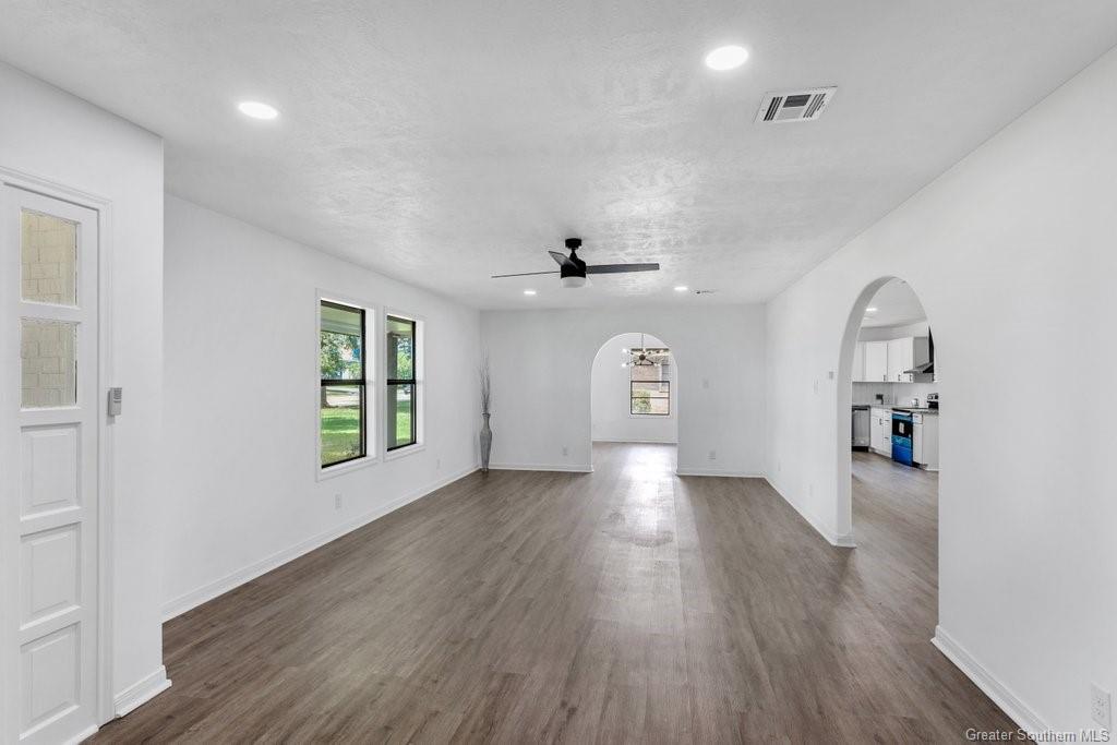 2007 E Prien Lake Road