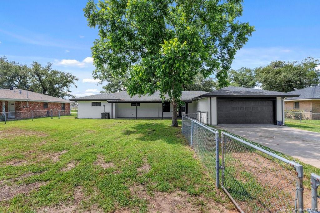 2007 E Prien Lake Road