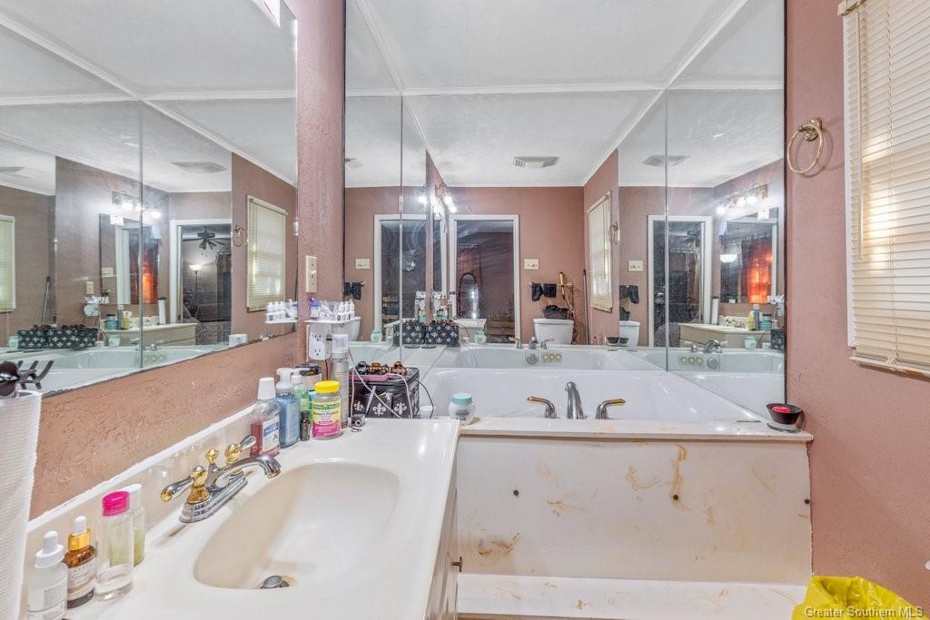 2422 Oak Park Boulevard