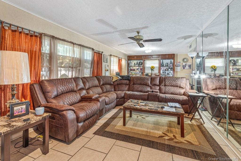 2422 Oak Park Boulevard