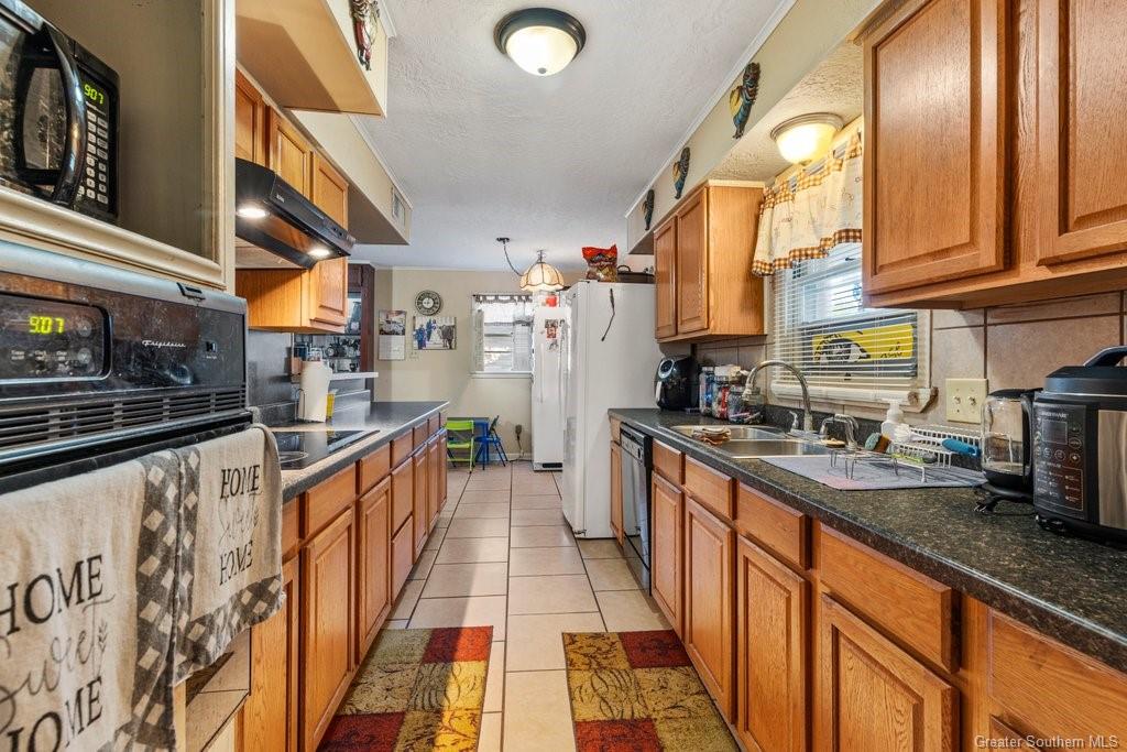 2422 Oak Park Boulevard